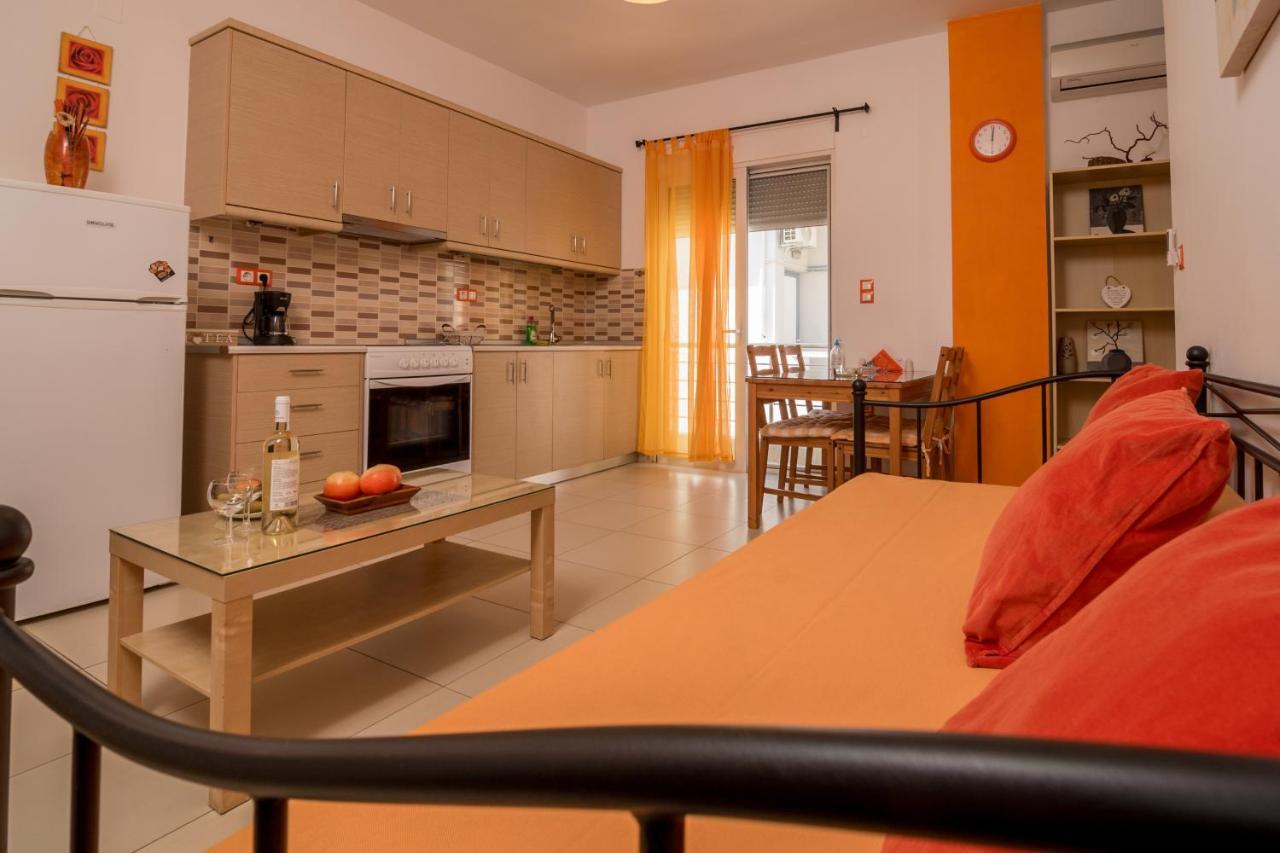 Giannmary Apartment Palaiochora Exterior photo